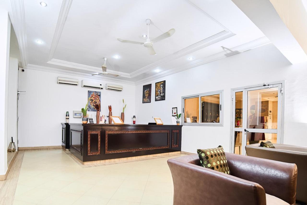 Dunia Hotel Bamako Centre Buitenkant foto